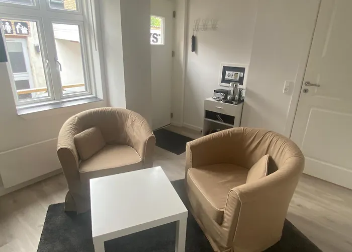 Adelgadehuset Hotel apartamentowy Bogense